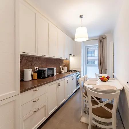 Apartment Mohost Sonia - Quiet Comfort Steps From Coresi Brasov